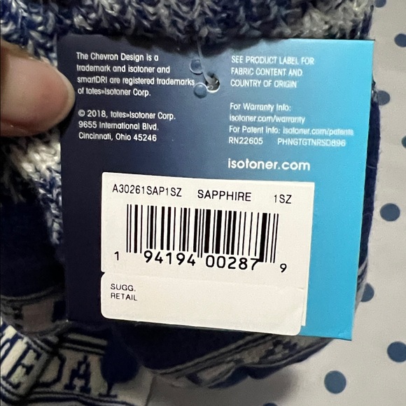 “Game Day” Isotoner Blue and White Knit Mittens - Picture 10 of 10